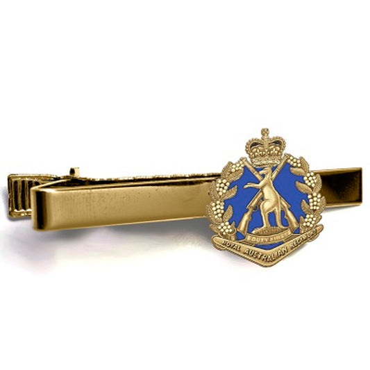 Add a touch of elegance to your look with the 1st Battalion Royal Australian Regiment (1RAR) 20mm enamel tie bar! Crafted with gold-plated material, this gorgeous tie bar is perfect for any work or formal occasion. www.moralepatches.com.au