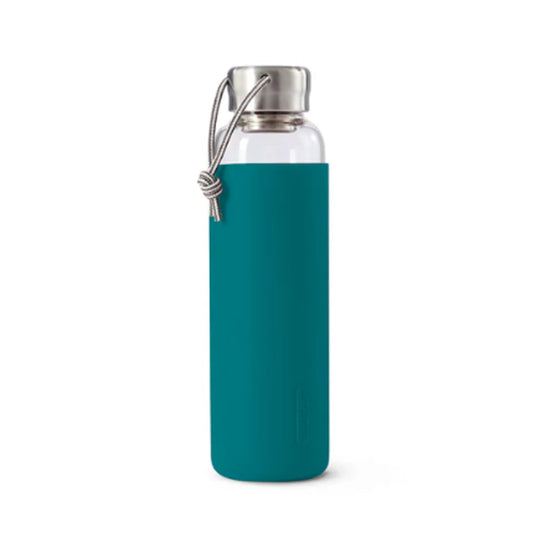 A 600ml / 20 fl oz Borosilicate glass bottle with a protective non-slip sleeve, convenient carry loop and full glass and Stainless steel contact with water. www.moralepatches.com.au