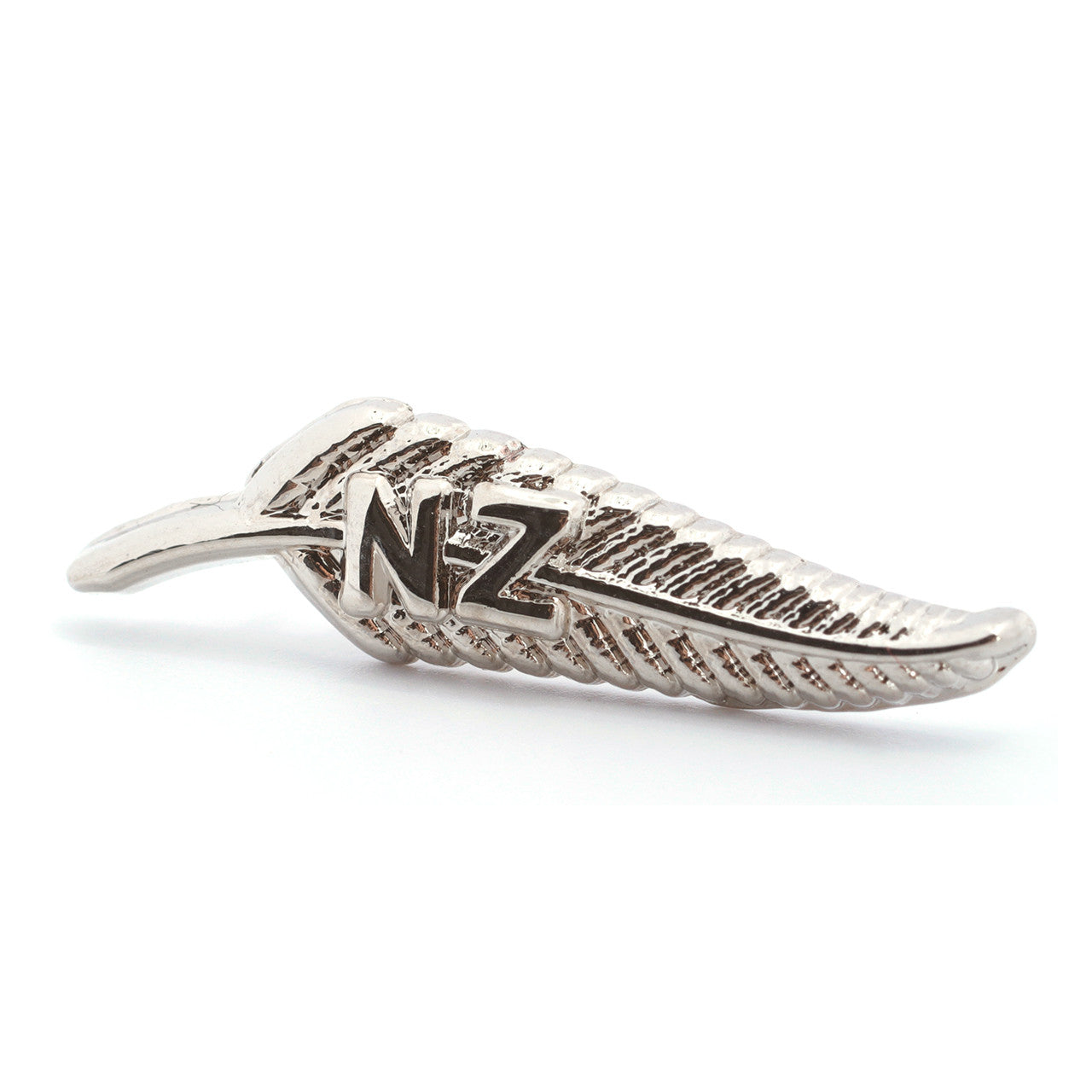 The New Zealand Fern Leaf Lapel Pin is a must-have accessory for any wardrobe or collection. Show your support and honour the service of New Zealand servicemen and women with this sensational lapel pin. www.moralepatches.com.au