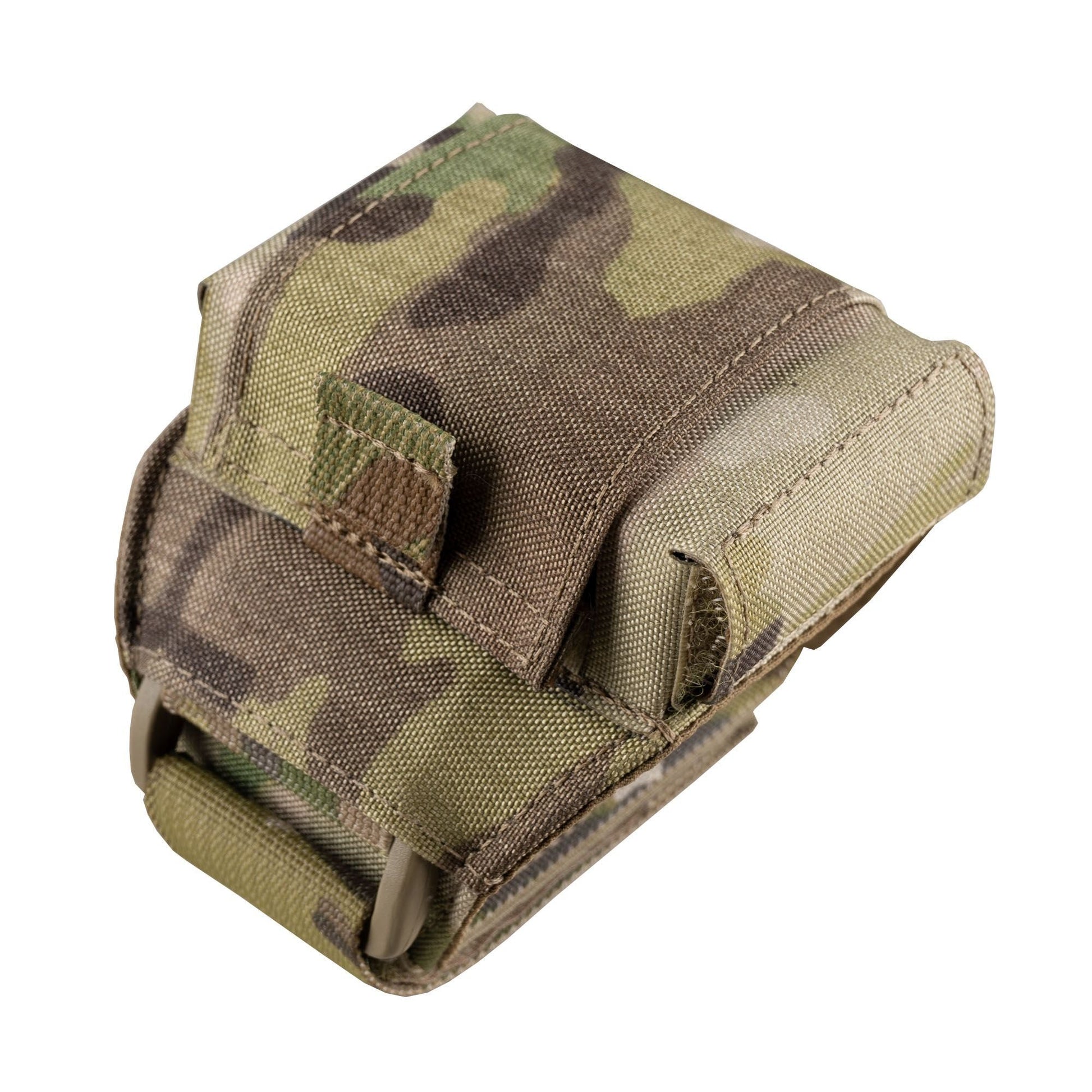 The PLATATAC 801 GPS Wrist Pouch is designed to hold the Garmin 801 GPS on the wearer's wrist. The pouch features a clear PVC window to and cut outs to access all buttons. The pouch also features a full cover for times when concealment is necessary. www.moralepatches.com.au where the army shops