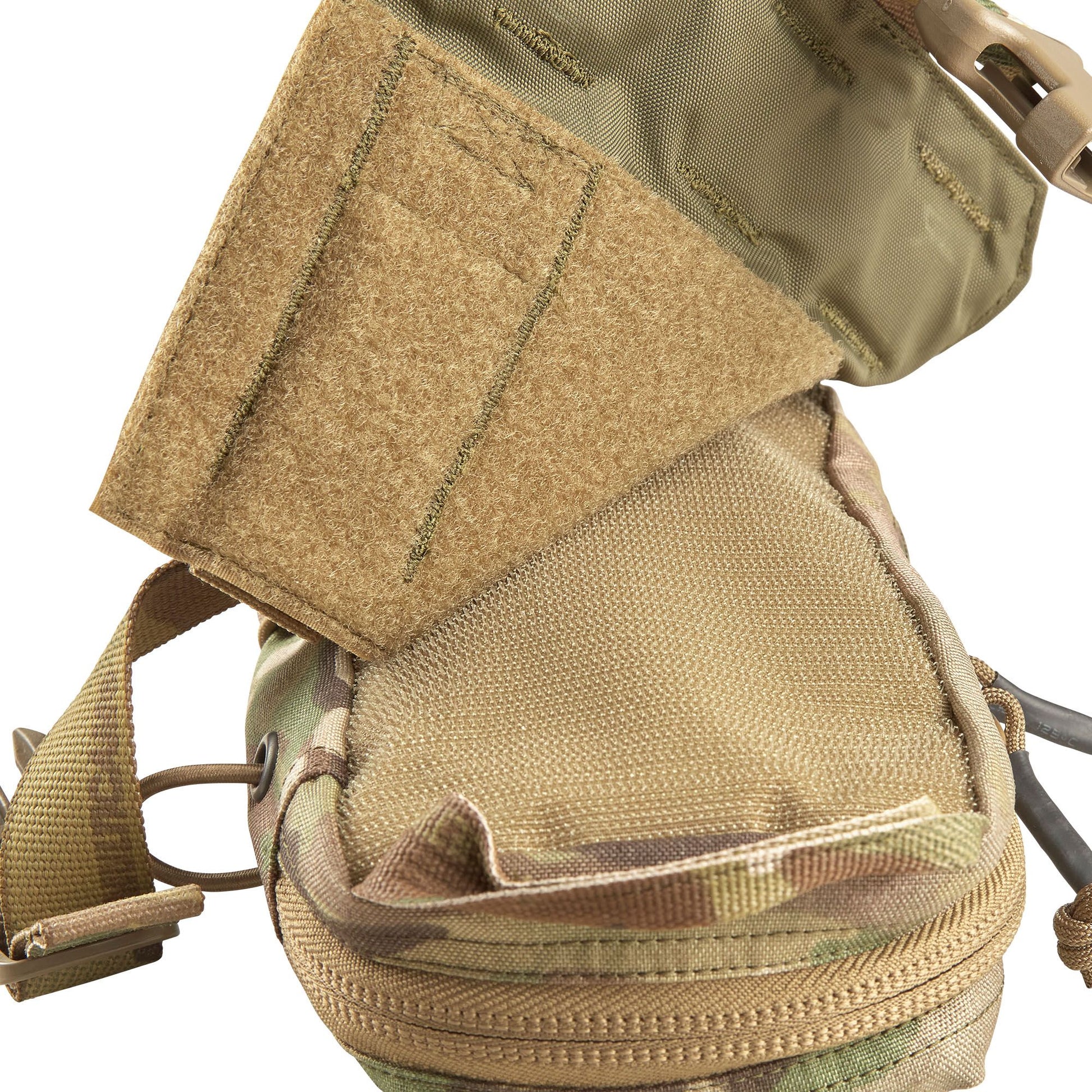 The Platatac Tear Away Med Pouch Horizontal (TAMPH) is a ambidextrous, horizontally mountable, compact, well laid out solution to store your individual first aid kit (IFAK), it can be mounted on any MOLLE/PALS platform or first-line belt and rapidly deployed in a matter of seconds for when you need it most. www.moralepatches.com.au