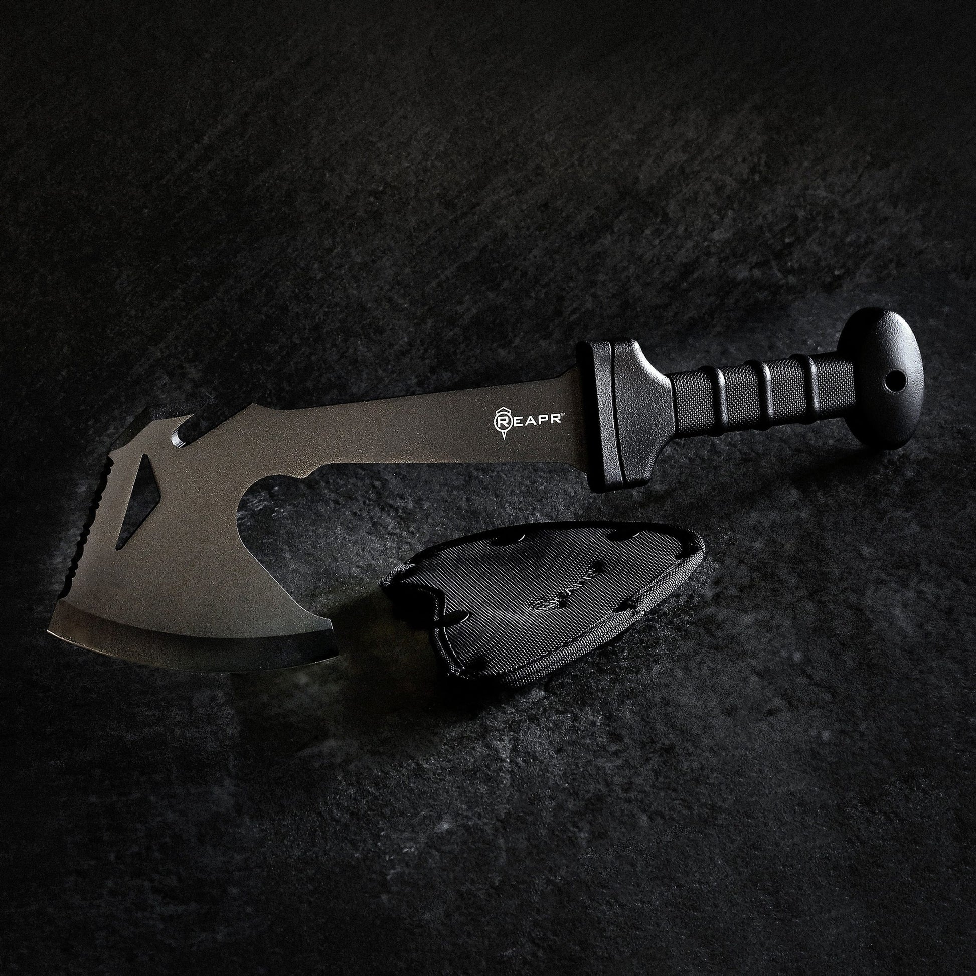 Defeat is not an option with the REAPR 11020 Meridius Battle Axe. When conditions in the wild get rough, this rugged multi tool will clear your way to safety. It’s 18 3/4” long with a 5 3/4” dual-headed blade (axe and ripper). www.moralepatches.com.au