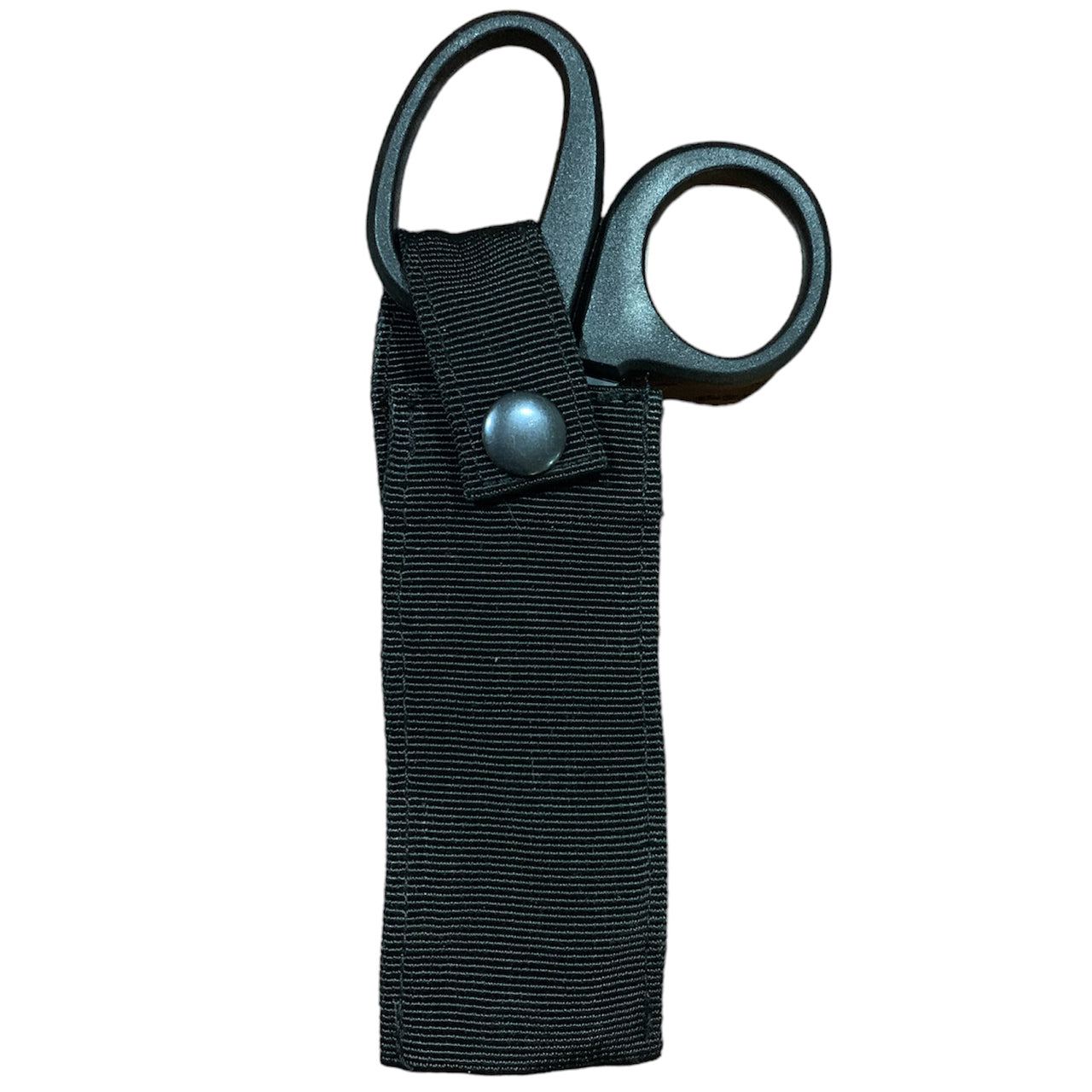 This locally made pouch is designed for police tactical vests and offers a sleek, lightweight, and effective solution. It features a padded sleeve for a single pair of medium sized trauma shears, with an easy access button clip system that can be operated with one hand. The pouch only requires one MOLLE column for attachment, ensuring quick and convenient access to vital tools when every second counts. www.moralepatches.com.au