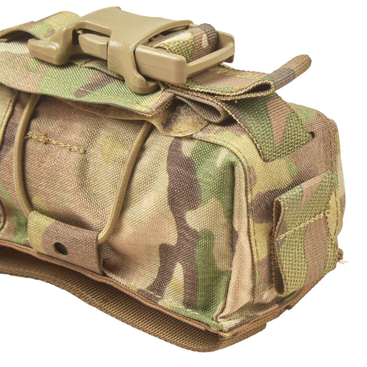 The Platatac SMAS (Smoke, Mags & Stuff) Pouch is designed to carry a single M18 smoke grenade, similar-sized pyrotechnic or EO, up to two 5.56 mags or a single 7.62 mag.  www.moralepatches.com.au