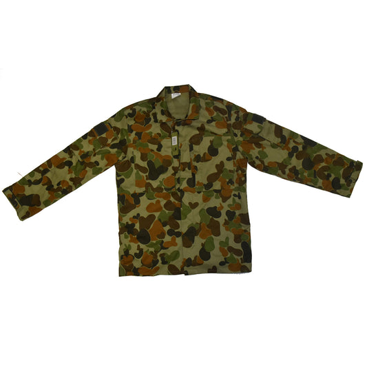 Auscam military pattern.  100% Cotton so it’s cooler, more breathable & comfortable to wear than poly blends.  Single epaulette on the chest. Buttoned shoulder pockets and zippered chest pockets. www.moralepatches.com.au