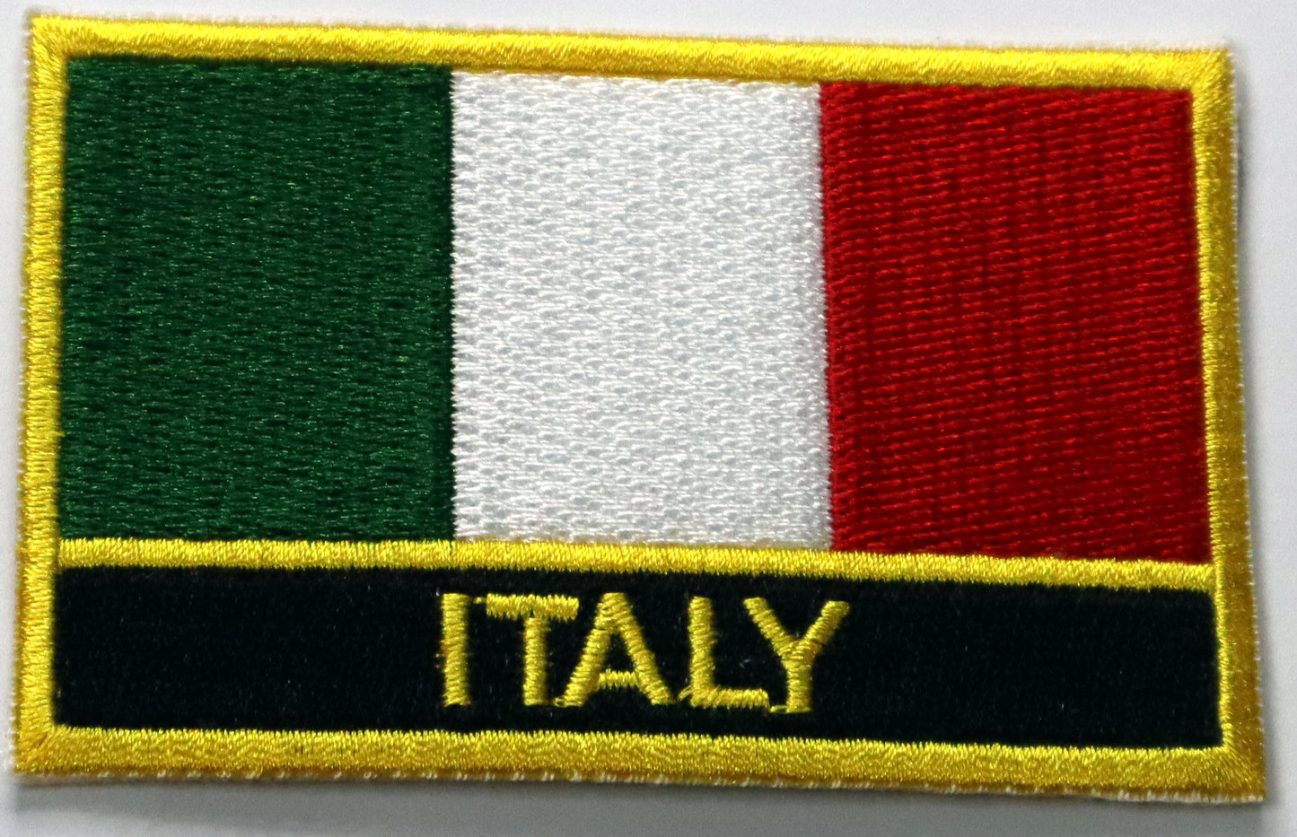 Italy Flag Iron On Patch. Great for attaching to your jackets, shirts, pants, jeans, hats.  Size: 8x5cm