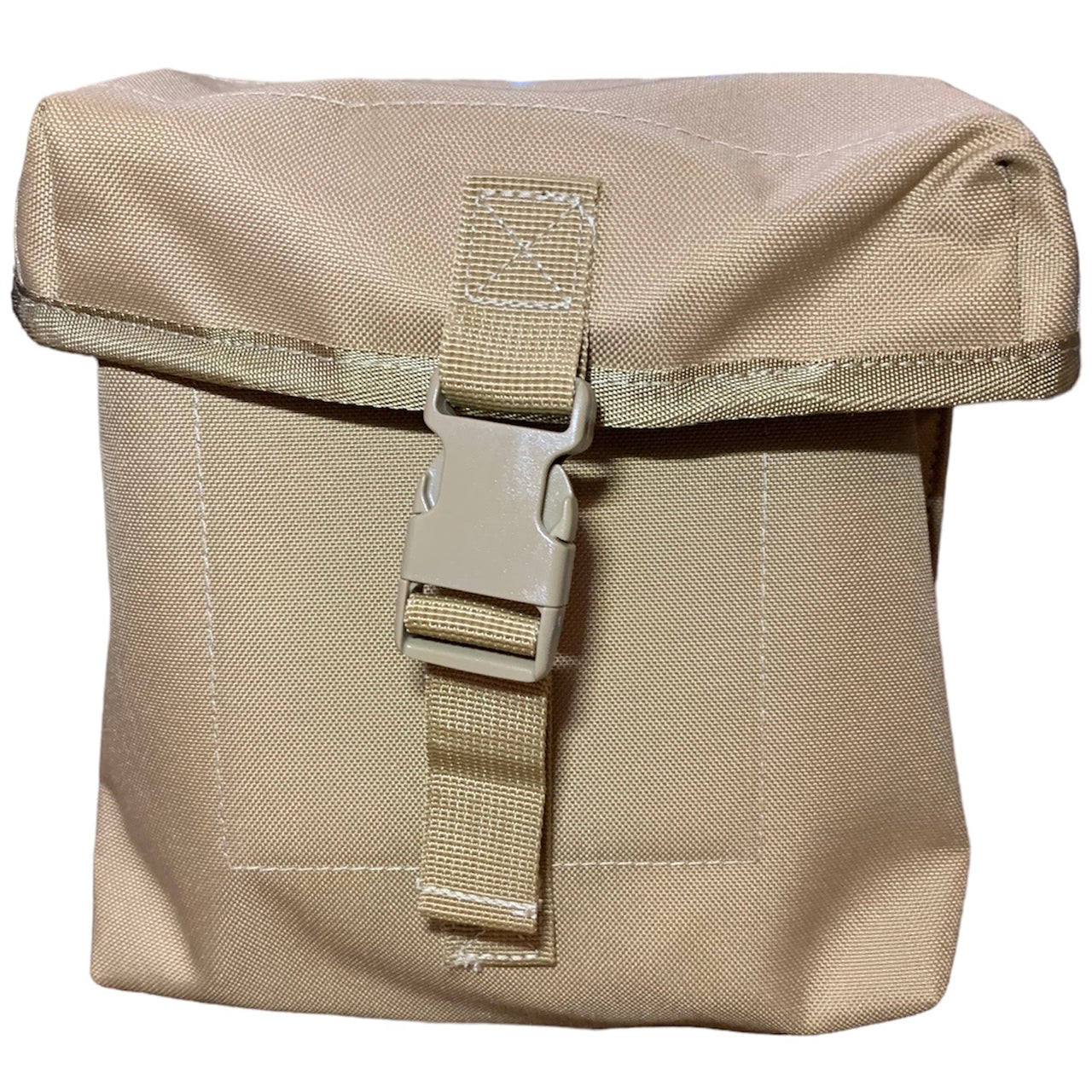 Minimi Pouch Khaki MOLLE fittings Top loading pouch Nylon webbing 900D fabric 2 coats PU coating Military specifications Nylon buckles Dimensions: 20x20x7cm www.moralepatches.com.au