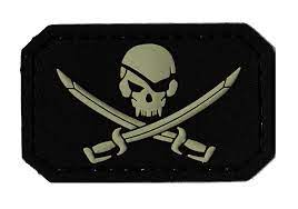 Pirate Skull PVC Patch, Velcro backed Badge. Great for attaching to your field gear, jackets, shirts, pants, jeans, hats or even create your own patch board.  Size: 3x5cm