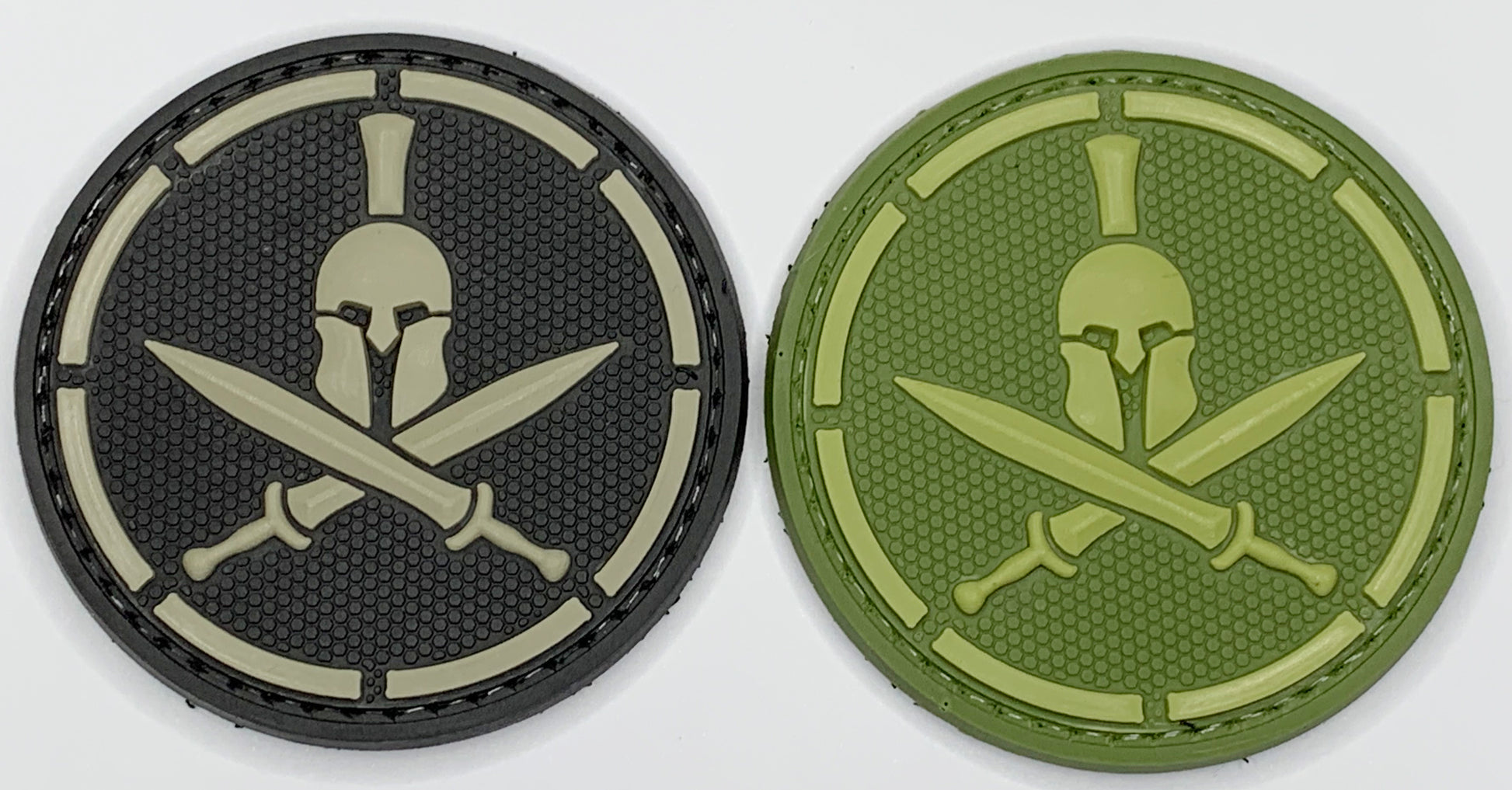 Spartan Helmet Crossed Swords PVC Patch, Velcro backed Badge. Great for attaching to your field gear, jackets, shirts, pants, jeans, hats or even create your own patch board.  Size: 6cm