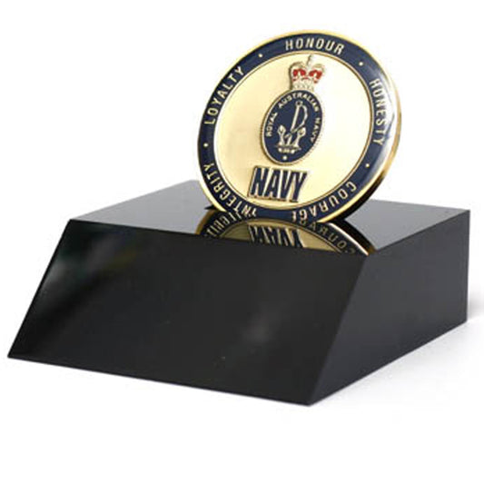 Superb Navy 48mm medallion presented in a black acrylic desk stand. The block is presented in a form cut gift box making it perfect for awards, presentations or that special gift.  Specifications:  Materials: Full-colour enamel medallion in acrylic desk stand Colour: Navy, gold Size:48 mm diameter medallion